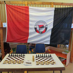 Im Mai 2014 griff die Schachabteilung zusammen mit dem EKS (www.mariendorf-ost.de/erwachsene/eks) diese Zusammenarbeit im Kiez auf und bot erstmalig einen Schachabend in der Gemeinde an.